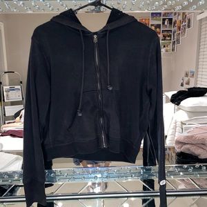 Cropped black jacket